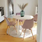 Apartment Castel - Panorama Terrace And Pool Meran