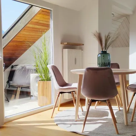 Castel - Panorama Terrace And Pool Merano